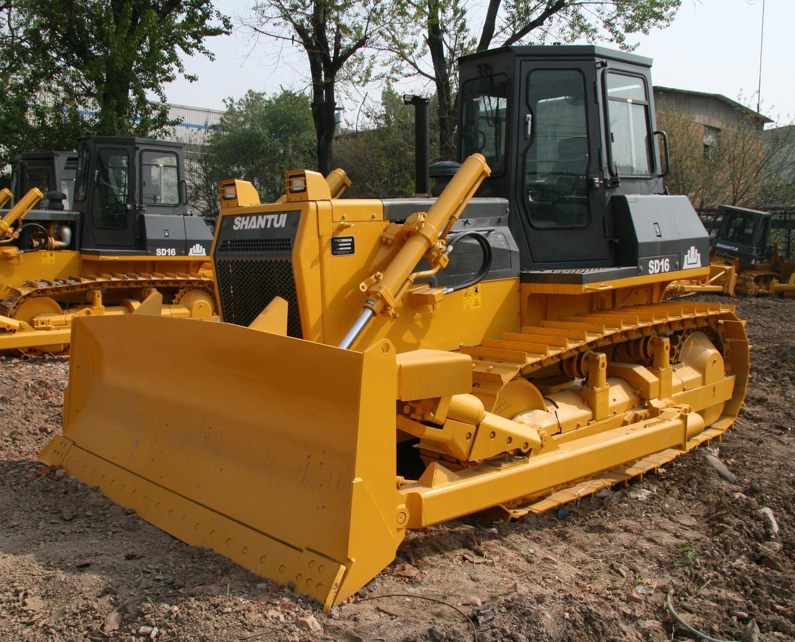 Машинист бульдозера Т-170, SD-16